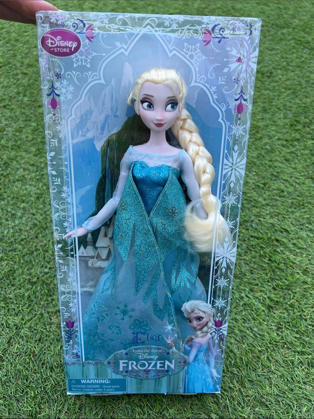 1st Release Disney Store Exclusive Frozen Elsa Classic Doll. NEW IN SEALED BOX!